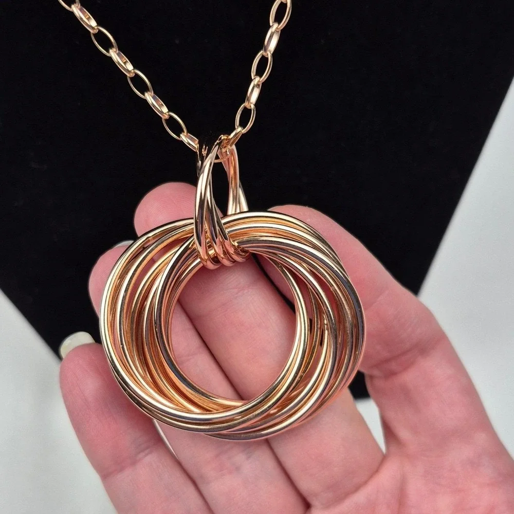 Milor Italy Bronze Rose Gold Tone‎ Interlocking Circles Pendant Necklace 36